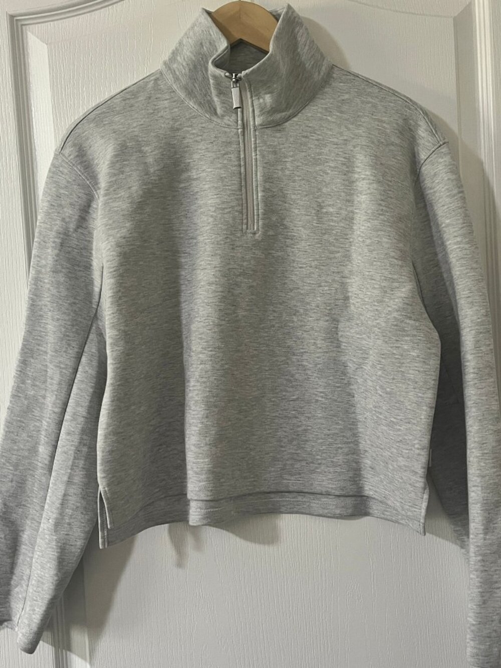 NWOT Calvin Klein Quarter Zip Mock Neck Cropped Sweatshirt Grey Heather Size S